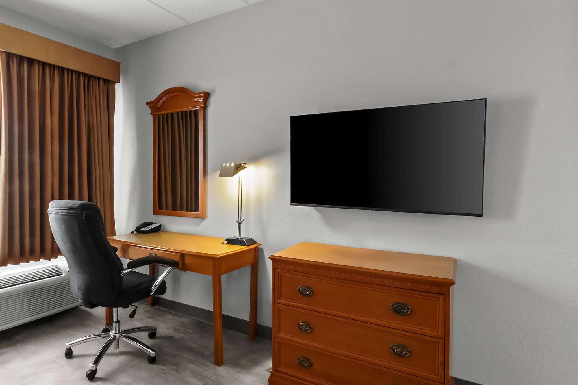 Quality Inn & Suites Cvg Airport Erlanger Exteriér fotografie