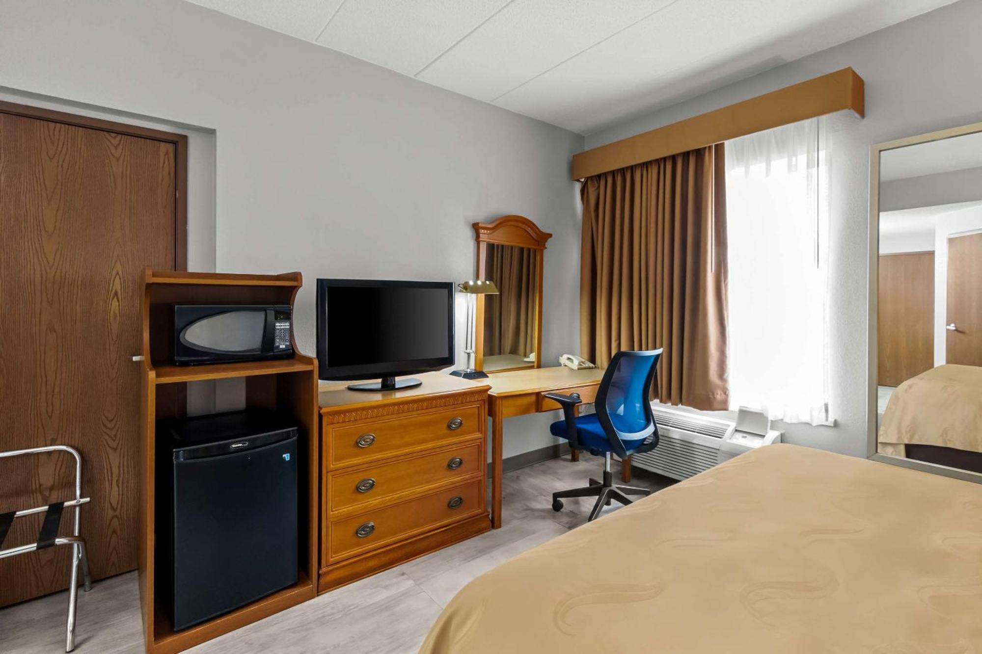Quality Inn & Suites Cvg Airport Erlanger Exteriér fotografie